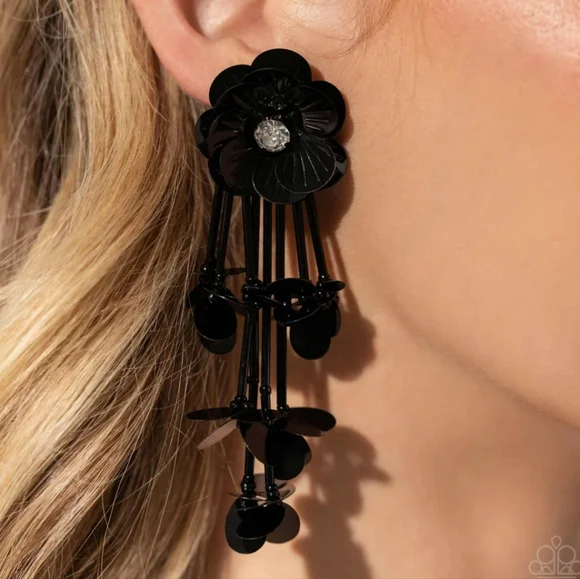 Floral Future - Black Earrings Vintage - Picture 2 of 4